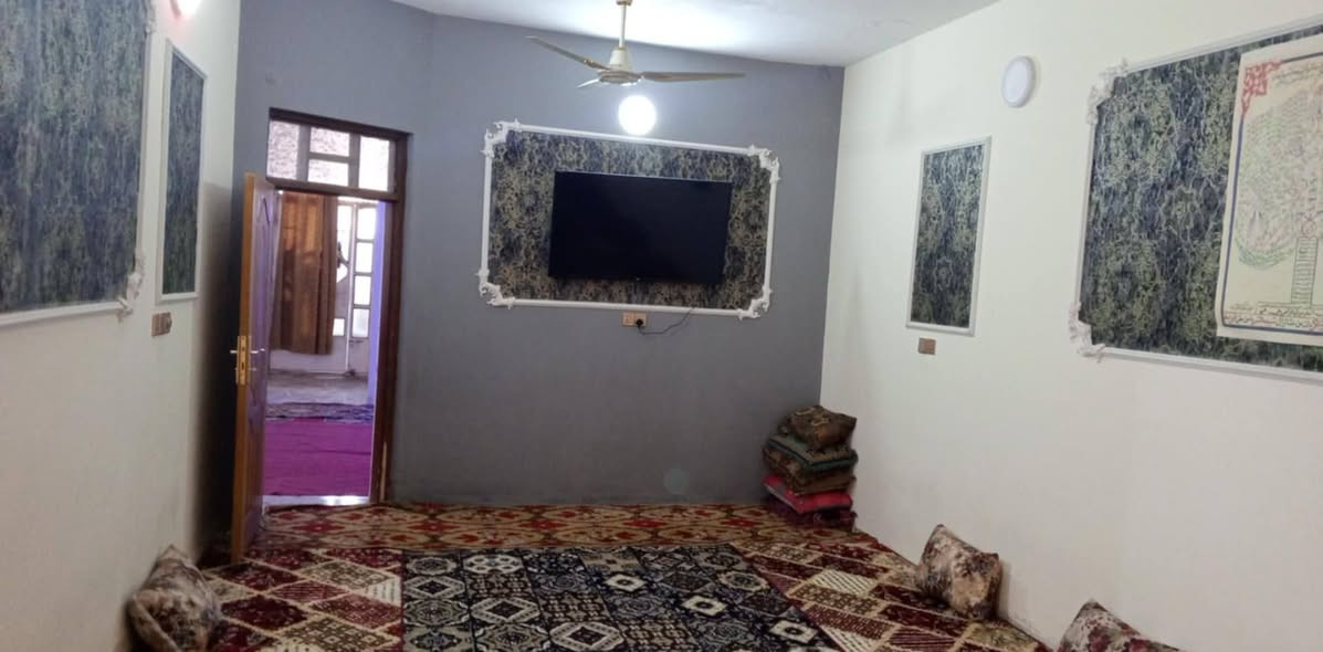 بيت اللبيع مساحه ٢٠٠ طابو
لاستفسار ***********
