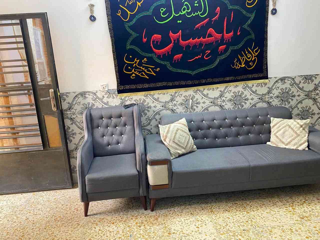 تخم عشرة مقاعد تركام مو سوكي شاهد الله شراي يجي وتساب 
***********
