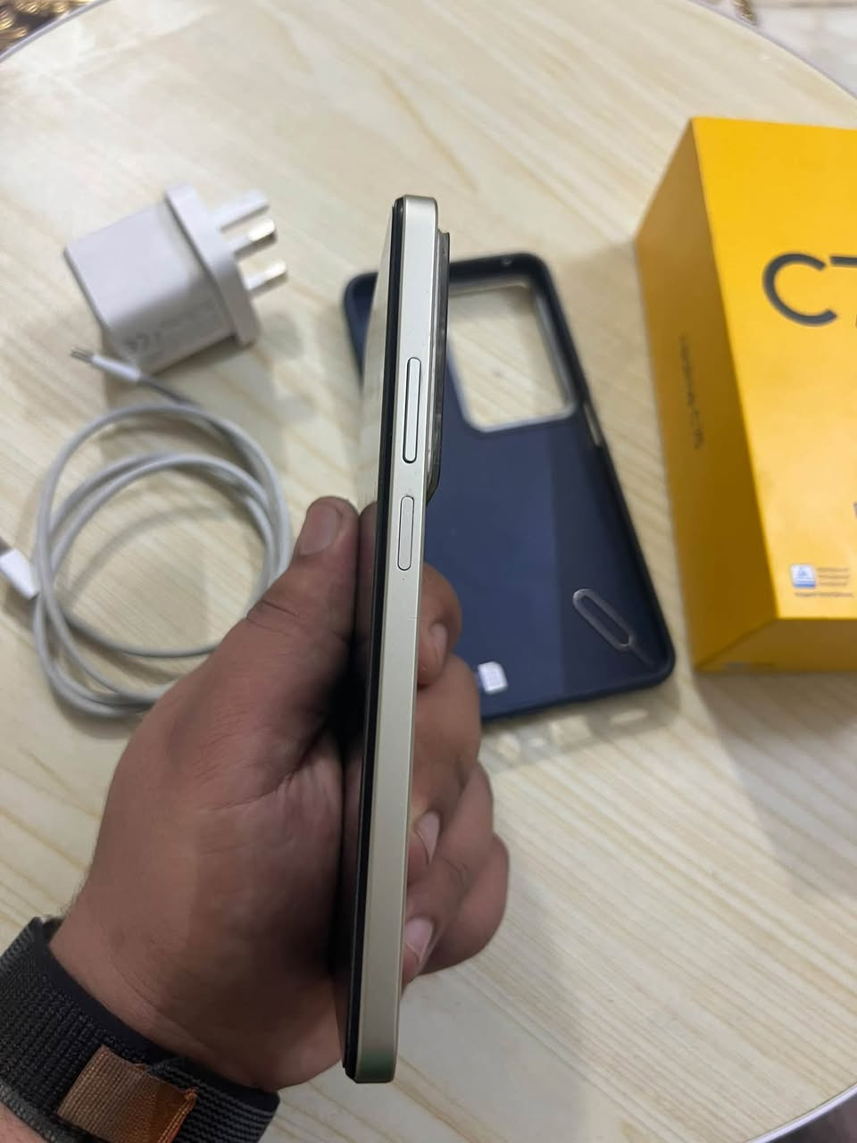 جهاز ريلمي للبيع C75 

🔥 Realme C75 – القوة والمتانة في جهاز واحد!
الجهاز نضيف كما موضح بلصوره وياه كارتونته وياه شاحنه مو مالته بس اصليه تشحن بسرعه 45 W 
الذاكره 256
الرامات 8 
ما مصلح ابد 
مكاني المحموديه 
رقم الهاتف *********** في واتساب 
السعر 275 وبي مجال
