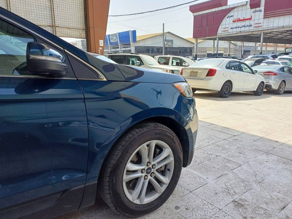 ⭕️ Ford Edge ⭕️

🔥سعر جداا مناسب 🔥

🔺️مودیل : 2022 ✔️

🔺️ ڕەنگ : سەوزێکی کاڵ ڕەنگێکی ناوازەی هەیە ✔️

🔺️بۆیاغ : چاملغی پشتەوەی لای سایەق بە خوارەوەی بۆیاغە ، دەرگای پشتەوەی لای سایەق کەمێکی لای خوارەوە بۆیاغە لە وێنەکە دیاری کراوە.

🔺️ئێڕباگ: شان ✔️

🔺️ماوەی ڕۆیشن : 53,000Mile 🫡

🔺️مواسەفات : SEL AWD 🔥
دەبل ئەکسل - کورشین جلد - کورشین هیتەر - کورشین کارەبایی - تەبرید لەمس - تەبرید مەرکەزی - ڕادار - ڕاداری پێش و پشت - ئاوێنە ڕادار - برێک بەسمە - AUTO HOLD - بەسمە - شغال - حەساس - زۆر مواسەفاتی تر...تەنها پانۆڕاما نییە ✔️

🔺️نرخ : 163$ 💵 مجال 

تێبینی // 

سەیارەکە یەک دەستە ، خۆم ڕەقەمم کردوە زۆر پاک و خاوێنە بێ کێشەیە،  پێش کەپس ، ڕەنگێکی جوانی هەیە ، هەموو شتێکی بیلادی ماوە و گاعیەی بیلادی ماوە ، گێڕ مەکینە تەحویل وەکالە غەڕامە هەمووی بەشەرت بۆ زانیاری زیاتر پەیوەندی بکە.

🔺️ژمارەی تەلەفۆن : 
*********** VIBER.WHATSAPP أربيل, العراق
