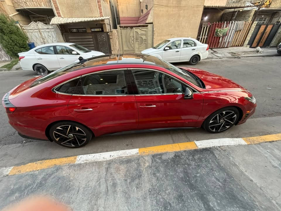 سوناتا 2022 فول 1/1
1600 تيربو
السيارة فول الفول 
رقم اربيل بسمي 
بصمة-بنوراما-جلد-خزن-دشبول دجتاال- تحكم ستيرن-فول رادارات -مود درايف-مواصفاتهة هواي وسيارة بدون نقص برغي تخم تاير وباتري توني شادلها والباقي كلة بلادي سيارة ماشية 70.000(KM) مو ميل السيارة بدون حادث وبدون صبغ وبدون تبديل كلشي بيهة ع وضع الشركة عدا بارد بجاملغ امامي اليمين (حادث امريكا) الباقي كلة كفالة وين ميعجبك افحصهة 
مكاني بغداد حي العامل
بيع فقط السعر 174  بدون مراوس 
***********
