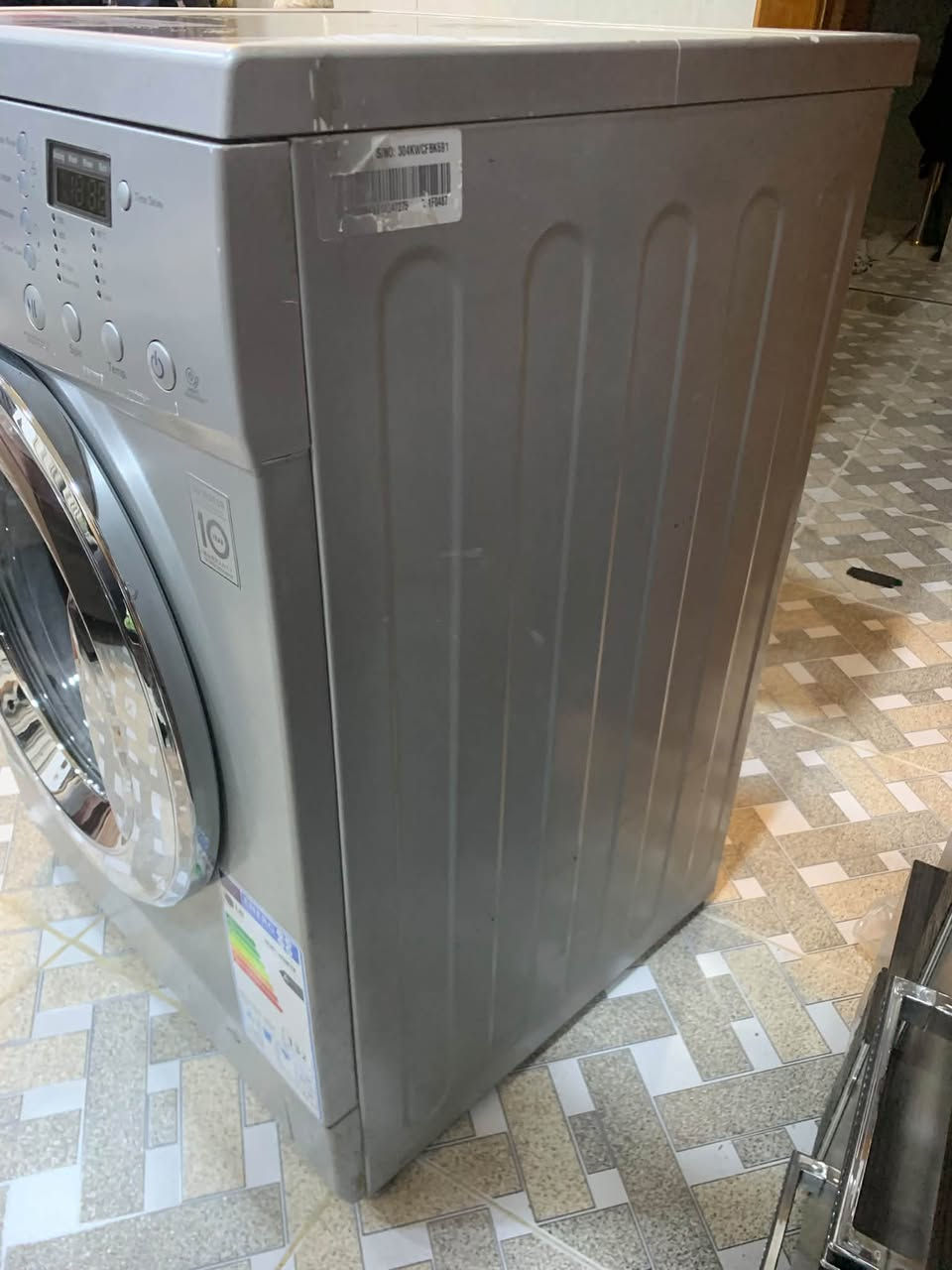 LG • ٨كيلو • كولش نضيفه