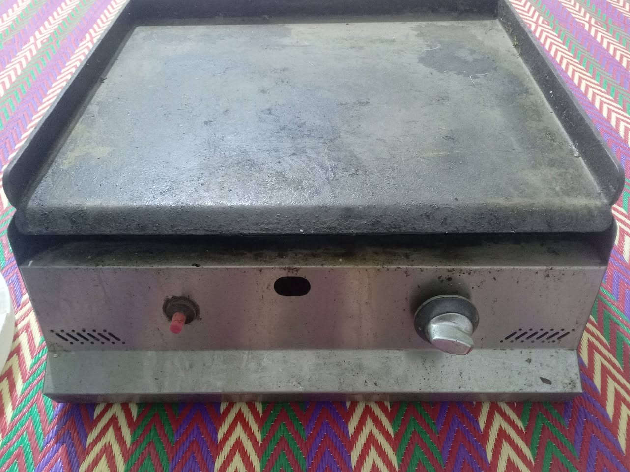 سلام عليكم
قلايه بركر للبيع السعر ١٥٠ وبيه مجال بكاني حي الحكيم نزله كاله الاتصال على الرقم ***********
