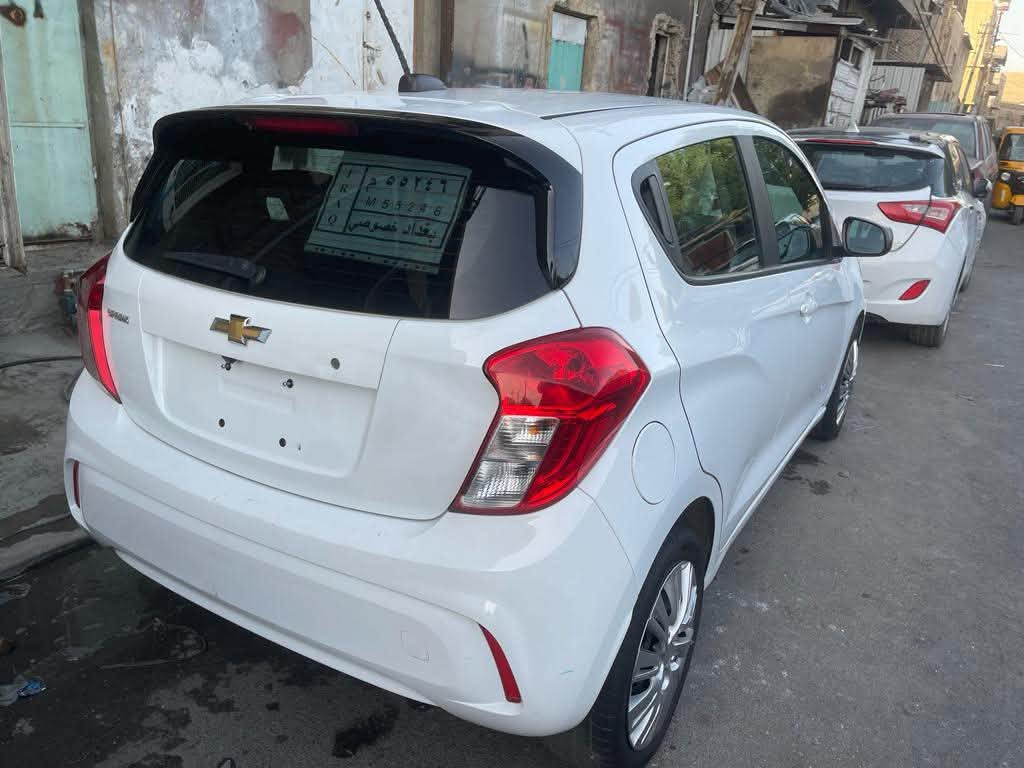 شوفر ليت سبارك
موديل 2021 بغداد انكليزي
السعر 80 ورقه 
مكاني بغداد حي الجوادين الشعله
***********
