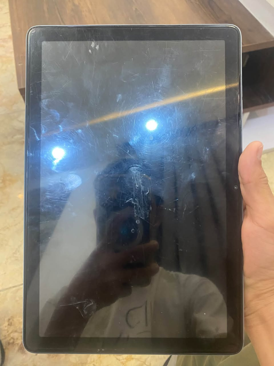 ايباد بلاكفيو نضيف كلشي مبدل الجهاز صارله شهرين وشويه السعر 90 وبي مجال الرقم***********

نص مكتوب في الصور:
- DokeOS_P 4.0 Tab_60_WIFI_NEU_C863-D_V1.1_2025122 9V19 4.0 عن الجهاز اللوحي اسم الجهاز Tab 60 WiFi مساحة التخزين المستخدم 27.8 غيغابايت/128 غيغابايت الطراز Tab 60 WiFi ذاكرة 4.0 غيغابايت +2.00 غيغابايت المعالج 8 أساسي ماكس 1.8 غيغاهرتز دقة الشاشة 1280x800 سعة البطارية 5100mAh الكاميرا 8MP ميجابكسل + الأمامية 5MP ميجابكسل