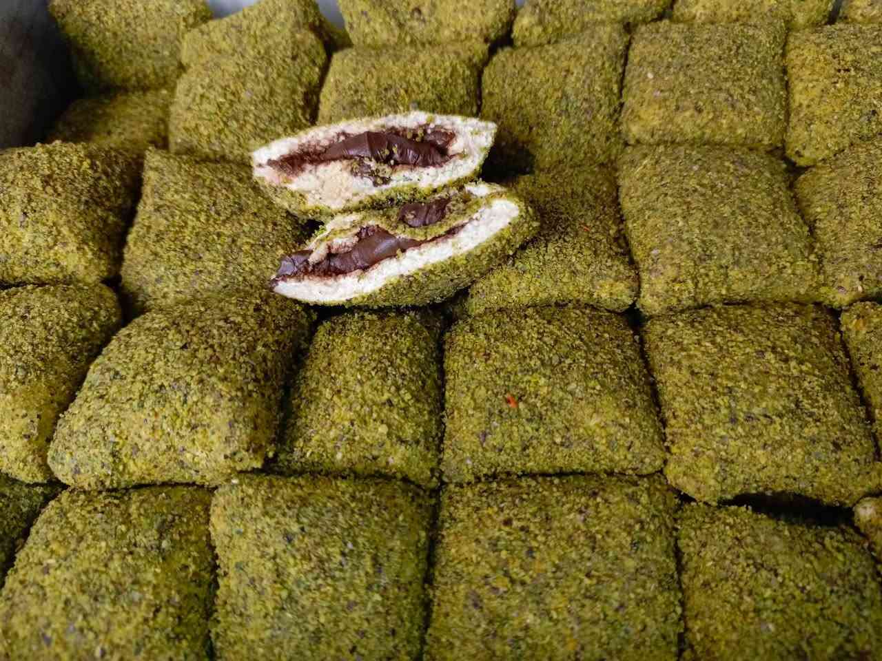 🌹 بسم الله ماشاء الله 🌹
وصول وجبة جديده من
تمر هند ايام زمان سعر الماعون ألف ونص
جيلاتين شكل ببسي سعر كيلو 6،000
لقم محشه نوتلا مغلف كنافه وبستاشيو سعر الكيلو 13،000
📍 الأنبار هيت الدواره قرب مدرسة العاصفة
🚚 توصيل جميع مناطق الانبار
📞 *********** واتساب
