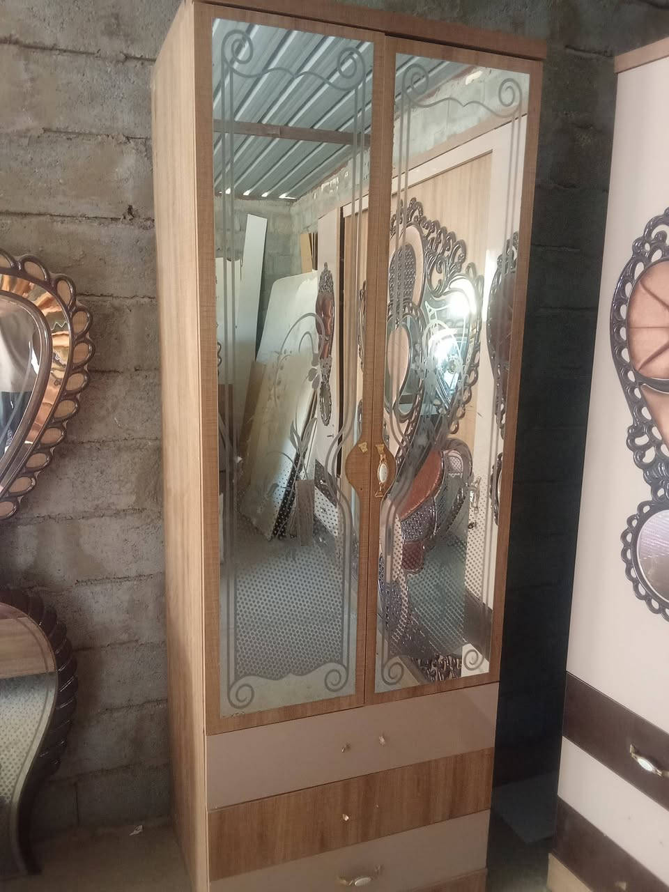 غرفه تركي بدون ضررالسعر550العنوان بابل المسيب سده الهنديه ***********////واتساب ***********
