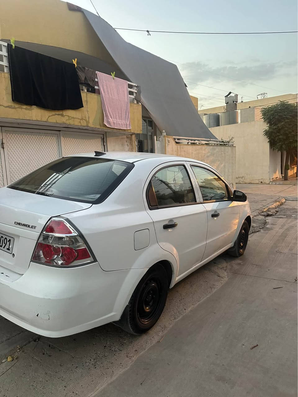 افيو • ٢٠١٠ • جير عادي