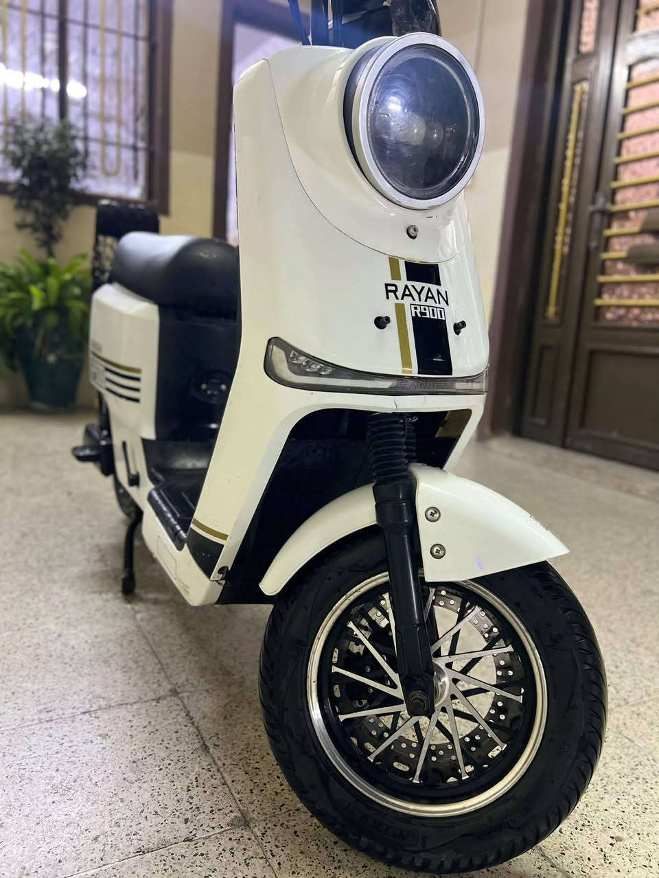 الريان R900 • نظيف • بطاريات ٥