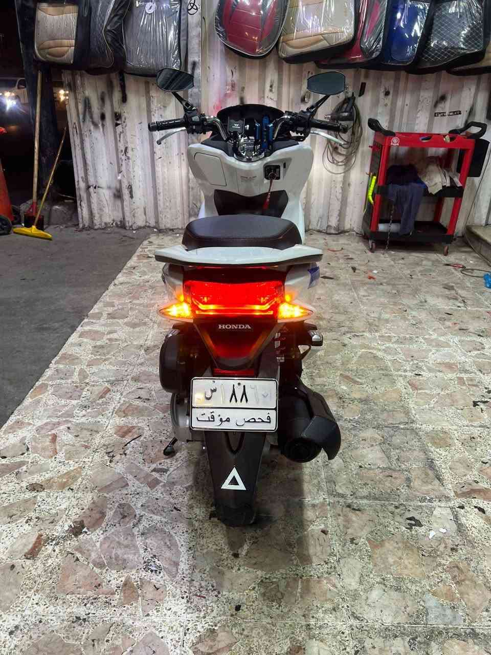 للبيع دراجه『Pcx』جيل『2』 مكينه 125
مواصفات بصمه دراجه
دراجه كفاله عامه من كلشي
كفرات زلغ مابيهن شرط
من برغي للبرغي اي شي ممفتوح بيه دراجه
ممشى دراجه 13الاف يعني زيرو
مغله ppf افلام حمايه كل دراجه ب3$
دبلات خلفيه رياضي من شركه دايتونا
تتعله تتنصه تتحكم بيهن
حامل جهاز 
حامل اكواب 
مرايات اصليه 
دراجه نازله 23$ من بيت طارش 
مال مزاد اوراقه كامله
قبل 23يوم 
شرط دراجه نضافته 100%
اذا بيه زلغ تاخذه بلاش تشلع ايعيوني
[شرط ازامط بنضافت دراجه]
وترايك وين ميعجبك
مكاني بغداد حي العامل خلف صناعه
الاستفسار وتساب ***********
والسعر اتصل بيك خير وتدلل
تحياتي للجميع❤️👋
