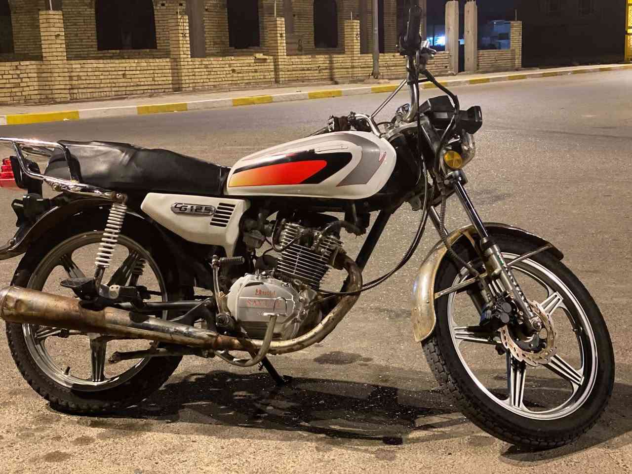 السلام عليكم سافان موديل 2021 أوراق سعر 350 وبيها مجال
اتصل ***********
