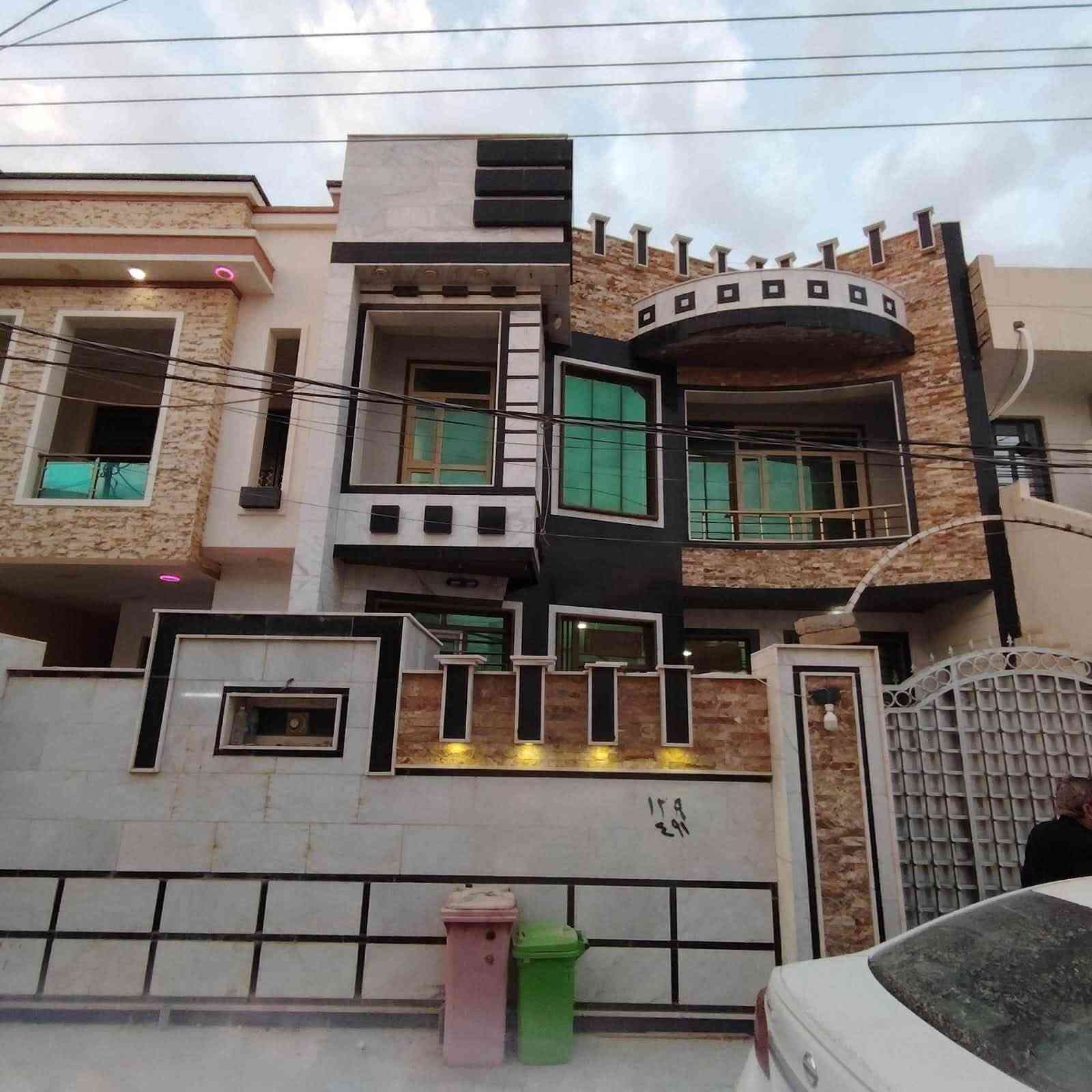 عرض مميز جدا 

دار للبيع في حي الجامعة

مساحة 160 متر يحتوي على 4 غرف نوم 

قرب مدرسة نابلس 

للاستفسار اكثر  
************
