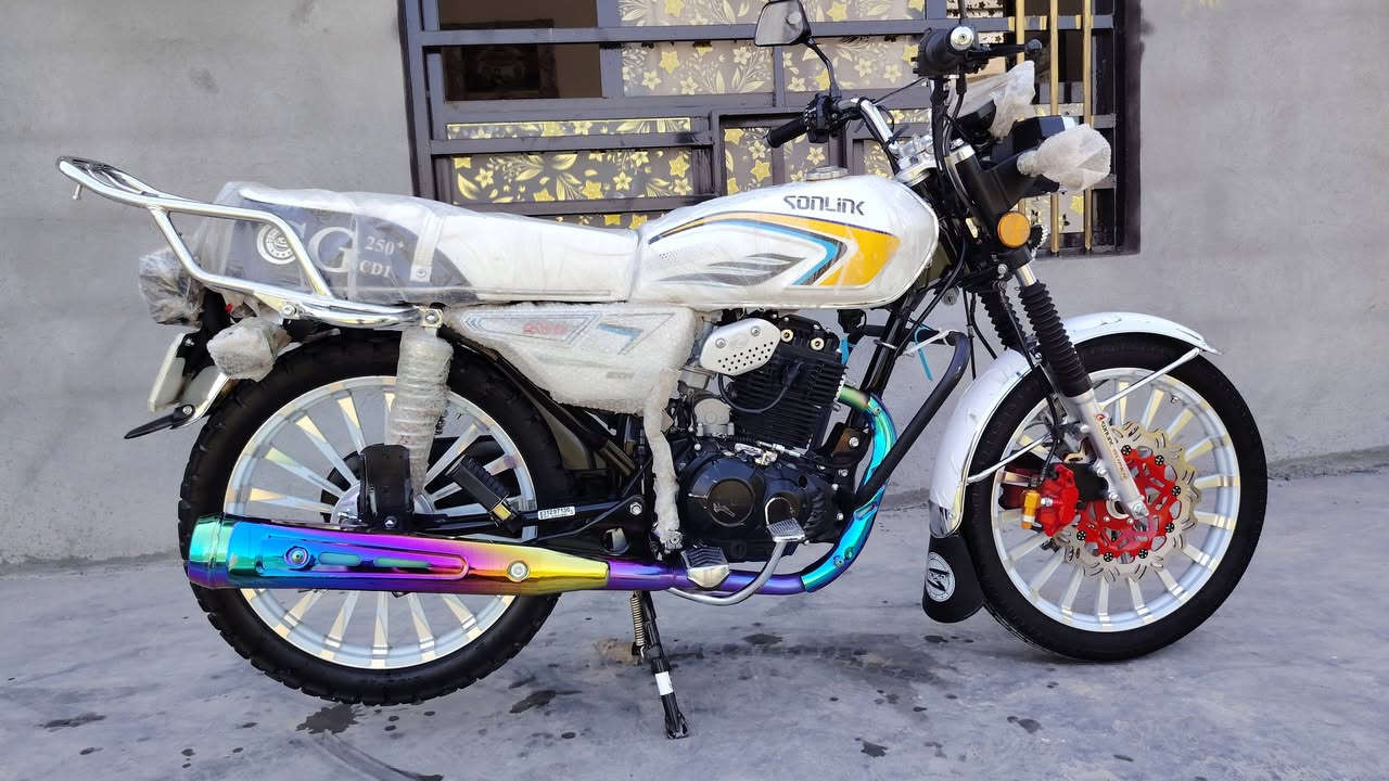 للبيع دراجة سيفان موديل ٢٥ دراجه جديدة زيرو دشبول شاشة ايباد بصمه تشغيل عن بعد محرك 250.. محرك مكفول كهربائيات كله فول اوراق كارتونيه ومنفيس ومكاتبه مال معرض فقط بدون كمرك مكان بغداد المدائن سلمان باك سعر مليون و١٠٠ وبيه مجال قليل للاستفسار *********** واتساب الموشراي لايتصل ولا يعلق لحد يكسر بحلال العالم
