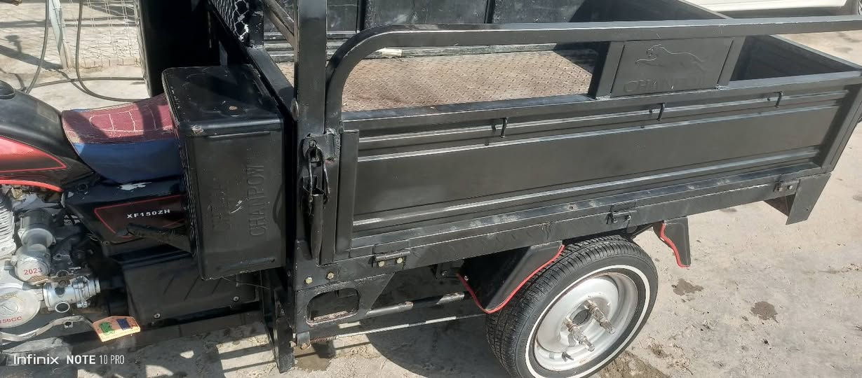 السلام عليكم ستوته للبيع مديل 23رقم انكليزي سعر 2550 و بيه مجال شراي يتصل ***********

نص مكتوب في الصور:
- Infinix NOTE 10 PRO
- Infinix NOTE