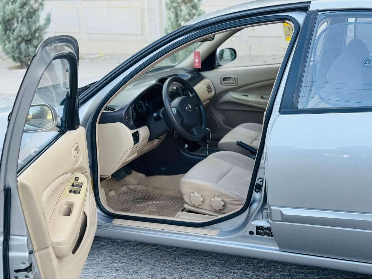 Nissan sani 2008
بێ بۆیاخ 
فول مواسەفات 
ناوزەرد
کەلەو کۆنتڕۆڵ 
جوار جام کارەبا
تەبریت لەمس
١٤٢هەزار ڕۆیشتوە
دینارێ مە سرە فی تیانیە 
سعری (٩٣)
ژم.*********** السليمانية, العراق
