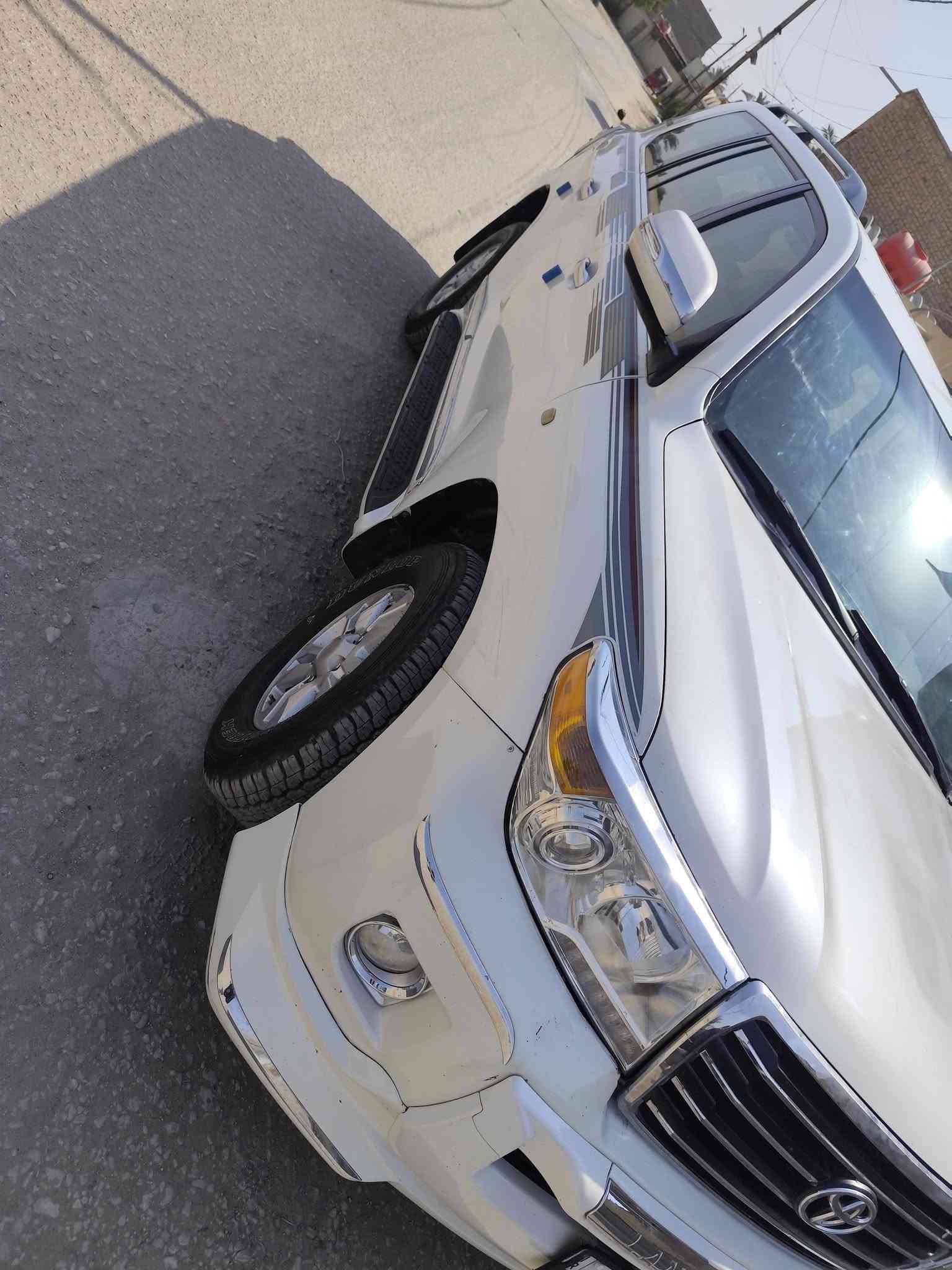 يا الله     السلام عليكم بيع مستعجل
لاندكروز GXR  2010.  
رقم اربيل باسمي  تحويل او وكالة  
كفالة عامة من الضربه صبغ اثر بطش قديم الشبر فقط باقي كفالة عامة السيارة علة بلادهة مال جناي بشرط كير ومكينه مكينة مكفولات 
جاهزة من كلشي تبريد تخم تاير كهربايات 
صدر امامي خلفي مكينة كير لا تنقيص ولا تبخير   موصفات.
( بصمة ،،،، فتحة ،،،،،. ثلاجة … تحكم جهتين….اشاير بالمري،،،،، شاشة حجم كبير،،،،،،، كاميرا ،،،،،، تبريد 3قطع  ….7راكب،،،،،،فور ريل ) 
السعر( 215 ) وبيها مجال بسيط 
ماشية 150K  
التصال على هاذا الرقم(***********)
مكاني  بابل الهاشميه  
( بيع فقط بدون مراوس )
