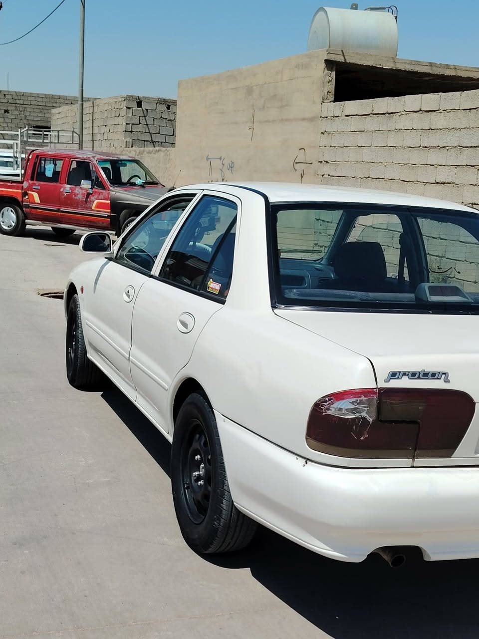 السلام عليكم
بروتون 2005 تبريد ثلج تدفه 
رقم كركوك دولي لل31 شرط التحويل 
تايرات جدد محرك بل شرط كير اوتوماتيك كهربائيات كلههه شغاله سياره جاهزه ونضيفه ودوشمه جديده
عنوان كركوك الحويجه
سعر 52 وبيهه مجال
***********
