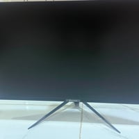 شاشة ٣٢ بوصة • QHD • ١٨٠ هرتز