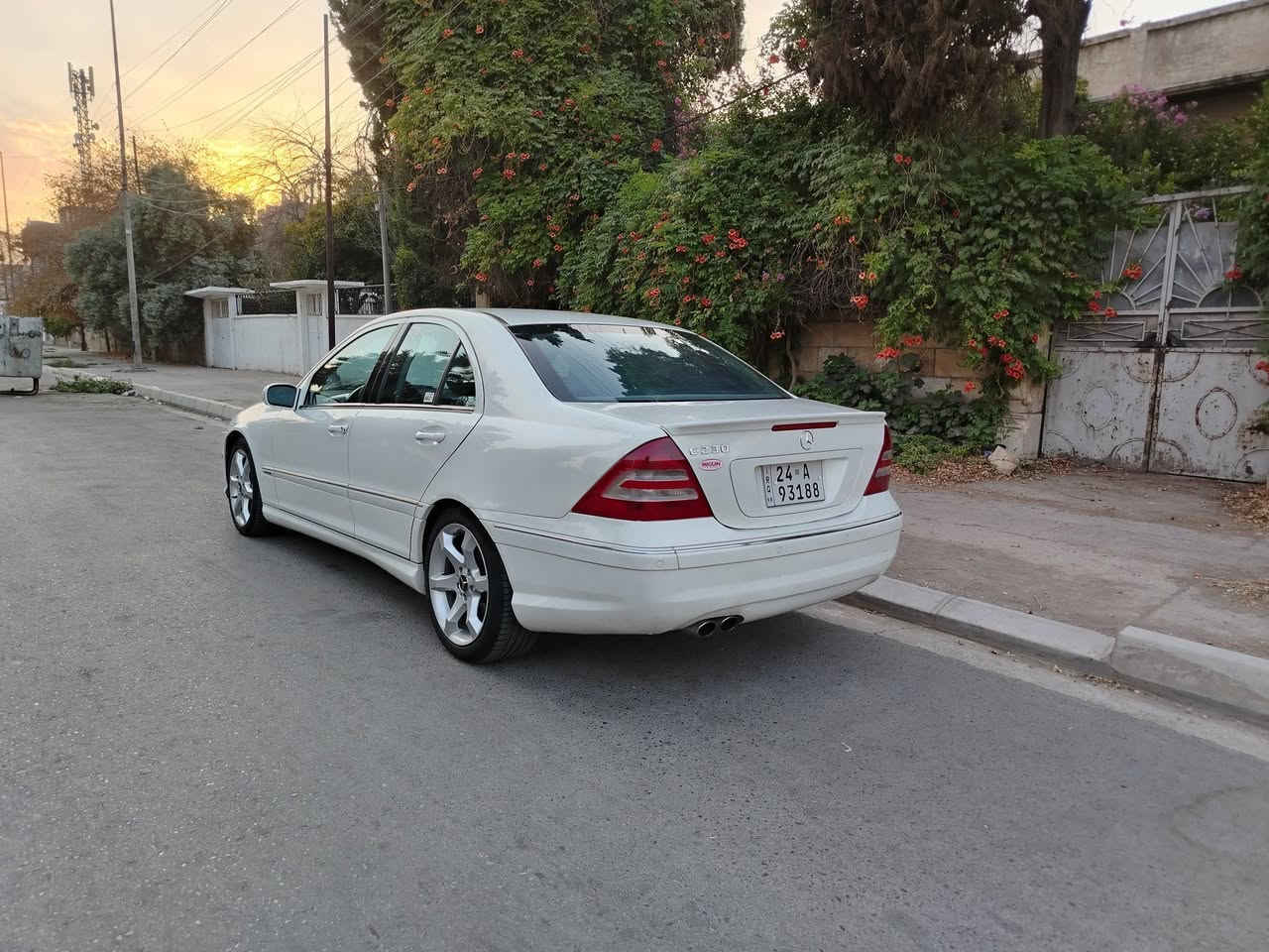 مارسيدس بينز AMG SPORT
الحجم C230
الموديل 2007
دهوك سنوية 2030
شرط التحويل
المكان الموصل
المحرك 6سلندر 🚀🚀
الكير اوتوماتيك
تبريد شرط ثلج 🥶🥶
غرفة جلد وضع شركة +كراسي كهربائي +تحكم كهربائي +خزن ميموري٠
ويل كب تو سايز رياضي أصلي شركة
أستيرن تحكم كهربائي
سلايت كهربائي فوول تحكم
السيارة فوول فوول مواصفات
برده خلفية كهربائي
السعر 105ورقة
المكان الموصل
***********
***********
