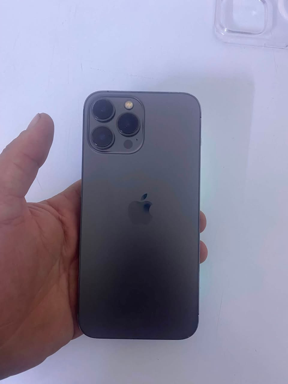 للبيع ١٣ برو ماكيس ذاكره ١٢٨ بطاريه ٨٩ جهاز لووك مستبدل شاشه من ابل بلادي والجهاز راجع وتر بروف بالشرط تاخذه كارتون فقط ويه
السعر ٥٢٥ قفل ما بي مجال ابد 
***********
