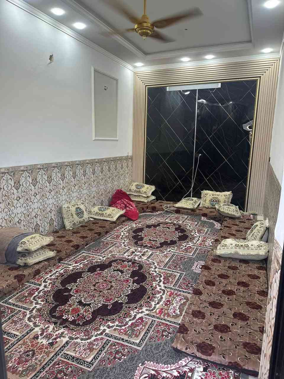 السلام عليكم
بيت للبيع 
ابو غريب ابو منيصير خلف شركة الرائد 
١٥٠متر طابو صرف طابقين جاهز للسكن 
للاستفسار ***********
السعر واتساب @
