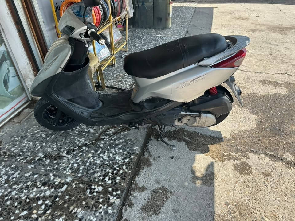 بريز للبيع مكينه شرط خرسه وممفتوحه 
جيب وياك فيتر وتعال شلعه معدل خير من الله 
نقصها بس قمجي سرعه 
السعر 700وبيها مجال السكن غزاليه 
***********
