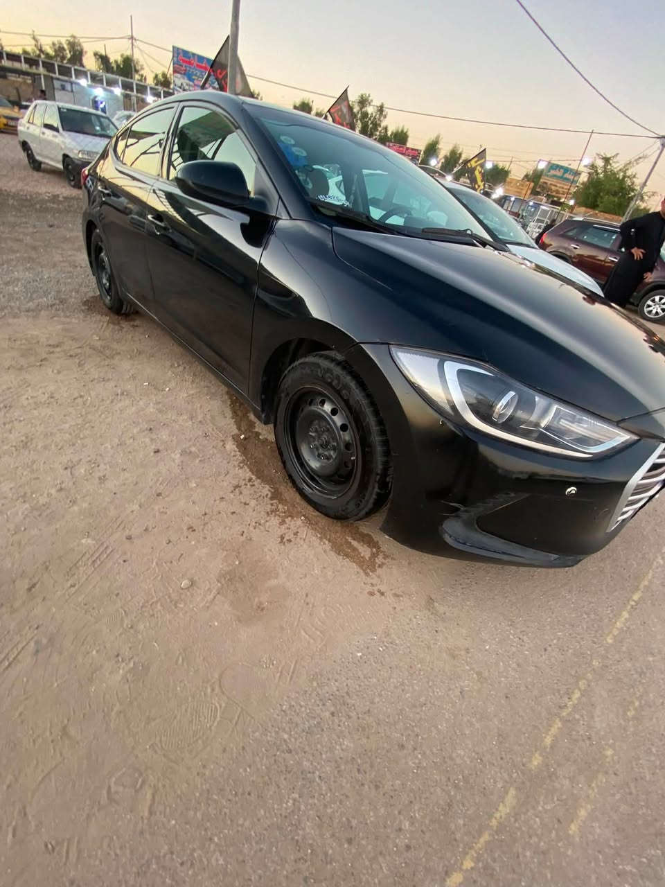 السلام عليكم النترا 18امريكي ليبل واحد بس البنيد مبدل حداديه مكينه تخم تاير ‏سيارة حلوة وخير من الله  رقم اربيل تريد وكاله تريد تحويل  تعال وشوف واني بخدمتك مكاني بابل السعر 115 وبيه مجال موبايل ***********أو مرواس حسب قناعه بقل

