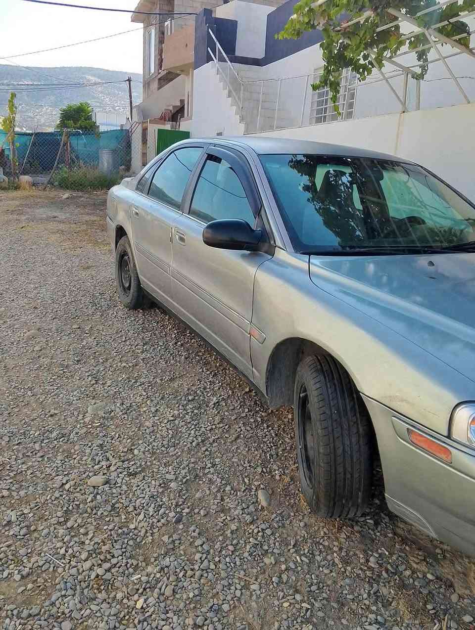 ڤاڵڤۆ٢٠٠٣ئاڕمی پلاستیک سلێمانی بەشەرتی ئەوالیاتو غەرامە سەنەوی سەوزیشی هەیە ABSە پاوەرە قفڵ مەرکەزیە ٤جام کارەبایە تەبریتە ئێرباکە دەقمی قوڕسی نیە مەکینەی خەلەلی تیایە ئیش ناکات کەهاتی بۆ کڕینی کلێنێک لە گەڵ خۆتا بێنە کارەبای هەمووی مەزبوتە شاشە ئایپاتە ١٨مەعامەلە ناونیشانیش سلێمانی ڕەقەم تەلەفونی ساحەبی***********
