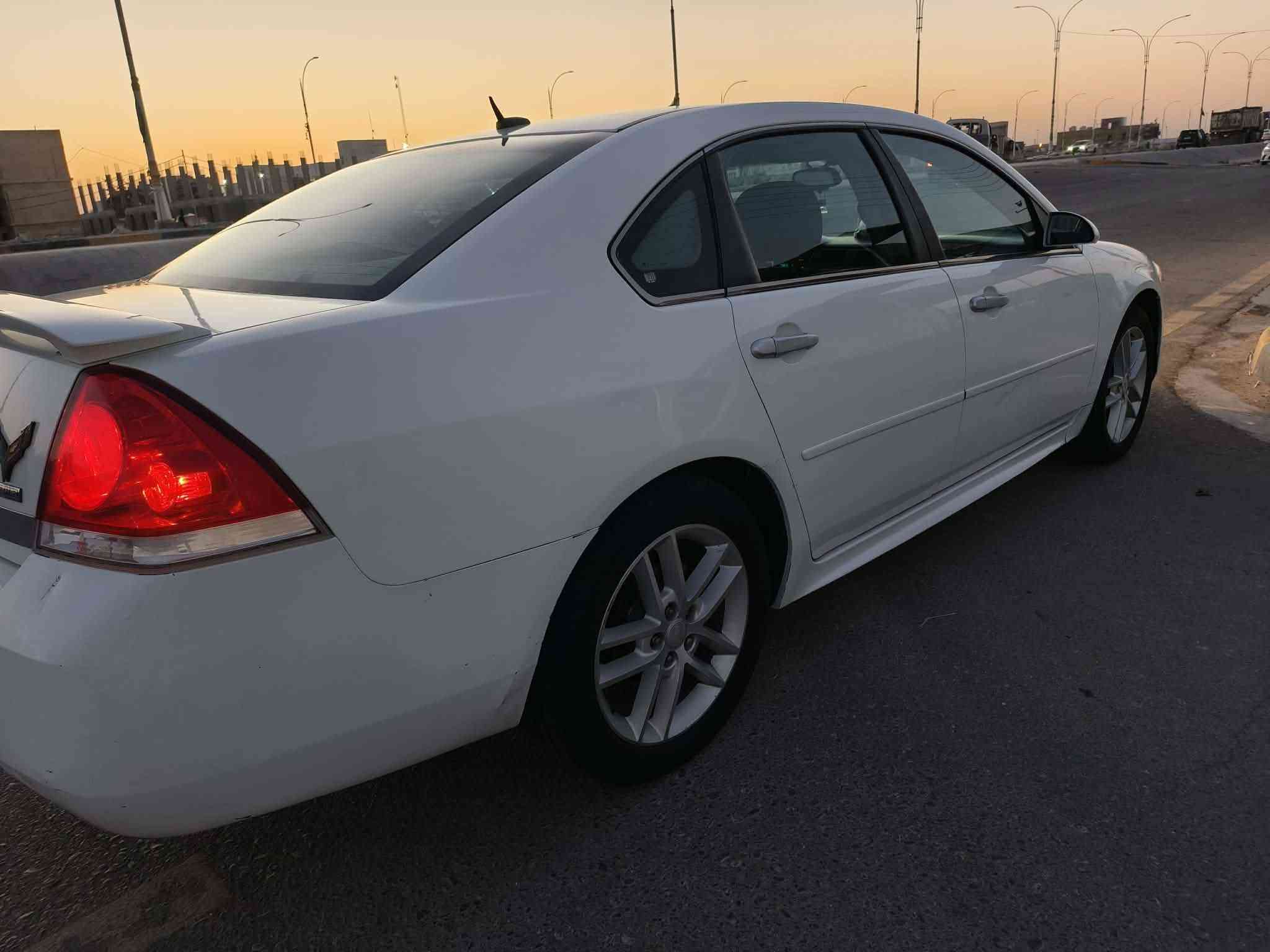 السلام عليكم
امبالا موديل ٢٠١١

خصوصي رقمها نكليزي انبار مداور مباشر 

كله جديد 

تبريد 

كير 

مكينه 

حداديه 

اي نقص مابيها 

السونار موجود مثل ما موضح في الصوره 

سعرها ٩٠مع المجال ***********
