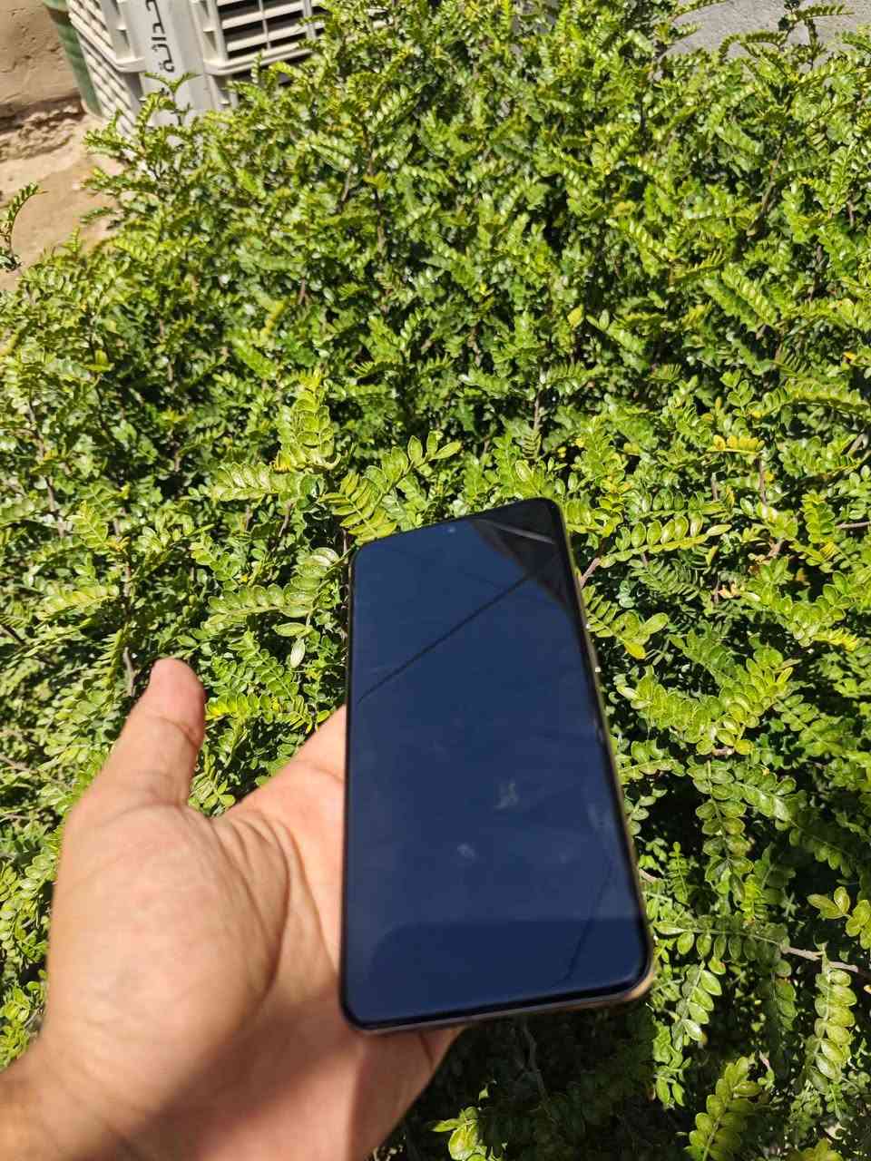 ريلمي 14 برو بلص ذاكرة 512 رام 12
كامره عملاقة زوم 120x
مع شاحنة 80 واط 
معالج سناب دراغون 7sgen3 ببجي 90 فريم 
بطارية 6000
جهاز نظافة 90% للامانة بي طبع خفيف جدا مايطلع بالتصوير ولا ينشاف تقريبا بس للامانه اذكرة 
سعرة 440 الف مكاني فلوجة او صقلاوية +متوفر توصيل لجميع المحافظات 
*********** الفلوجة, الأنبار

