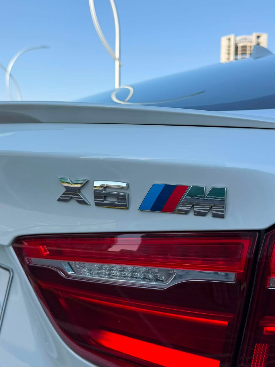 سلام عليكم
للبيع BMW x6m 

موديل :2015

محرك :v8 twin power Turbo 🚀🚀

محرك : s63

قوة حصان :575hp 🐎🐎

سيارة : M Power بلاد

عداد: 330km

…………………………………………..

بصمة 

سلايد

صقف: شامو

ابواب شفط

ابواب بصمة

ابواب بردة

كشنات هيتر🔥

كشنات تبريد ❄️

كشنات كهرباي

رادار امامية 

تحديد سرعة

لايت :BMW Adaptive LED

صندوق كهرباي

سماعات:🔊🔊BANG&OLUFSEN

كامرة:360’

تبريد ثلج ❄️ 

نظام : M1.M2

نظام: sport.Efficient.sport Plus

نظام :m power

…………………………………………………………………..

سيارة جديد

ماشية: 70 الف 

بدون صبغ مكفول

سيارة وكالة عروش اربيل 

سيرفس كل بشركة bmw

ضمان :  2 سويج

كير محرك بشرط 

كهربائية كل بشرط

صدر بشرط

سيارة جديد 

رقم اربيل جديد

فحص هزة جديد

……………………………………………………………………

سعرة: 310$ ورقة مجال

مكان : اربيل 

رقم تلفون 

*********** 

***********
