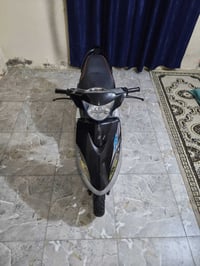 ماكس عدلة • كهربائيات • سلف
