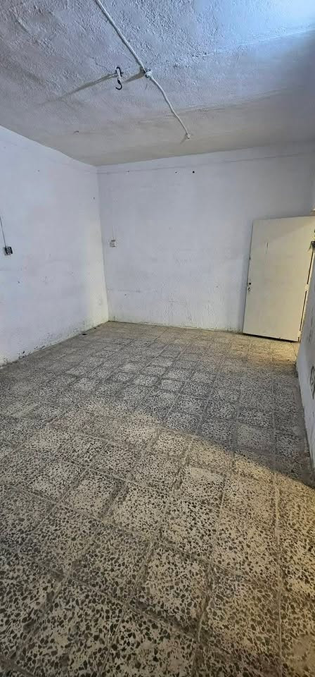 سلام عليكم 
مكتب ( عــقـ🏦ــارات ارض بابل) 
🏫 مشتمل للايجار
يتكون من غرفتين وصاله وهول ومطبخ ومجمع صحيات
💸 قيمه الايجار 200
🌏 عنوان ( شارع 80 طريق نجف/ قرب مخبز مهند)
***********…📞
واتساب ***********
