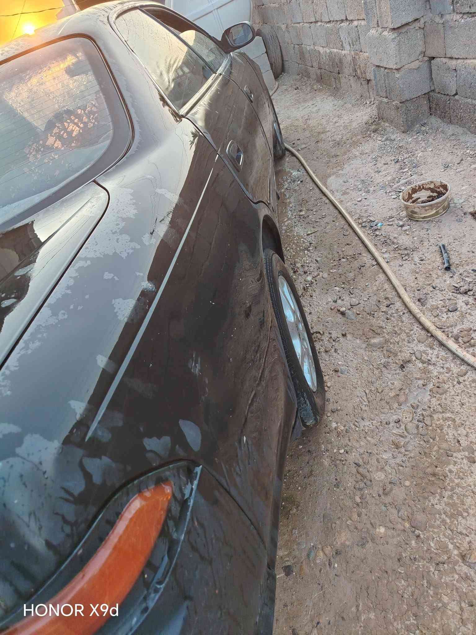 مارك نفخ للبيع او المراوس سنويه صاقطه محرك مستحق يرادلهه ترتيبات ابيع ع وضعهه للعلم السياره تمشي طبيعي بس مستحقه موديل 1994 راعيهه يريد تحويل او وكاله عامه السعر 32 وبي مجال ***********

نص مكتوب في الصور:
- HONOR X9d
