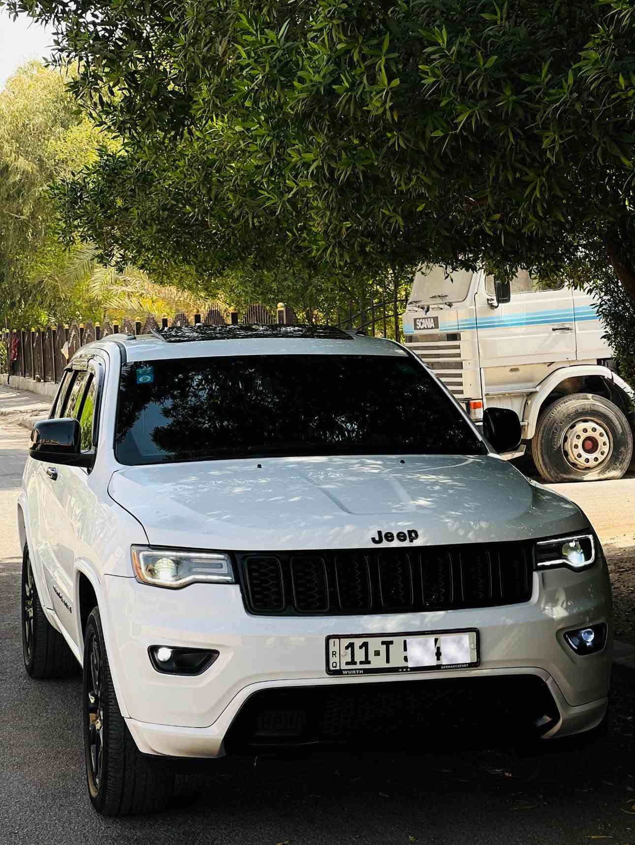 بيع مستعجل
جيب 2019 بلاك توب بدون صبغ فول مواصفات
.
السعر 209 وبيها مجال 

مكاني بغداد *********** رقم بغداد بسمي

حادثة جدا بسيط تبديل جاملغ وبنيد نفس لون

ماشية 66
محرك 3600 مكفول من كلشي
بصمة تشغيل 
فتحة
رادار جانبي
كشنات حار
فور ويل
سبورت 
تشغيل عن بعد
دمام صوت الباين
كشنات حضن
ويل حجم 20 بلادي
تخم تاير جديد 
كامرة خلفية دوارة
شاشة كار بلي مع نظام ملاحة GPS
حساس خلفي 
كشنات حضن

السيارة كلش جديدة بدون لا شخوط ولا بارد ابد

