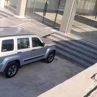جيب لبرتي موديل ۲۰۰۸ سیاره کلین بدون اي حادث بعدها وضع شركه حتى محرك م...