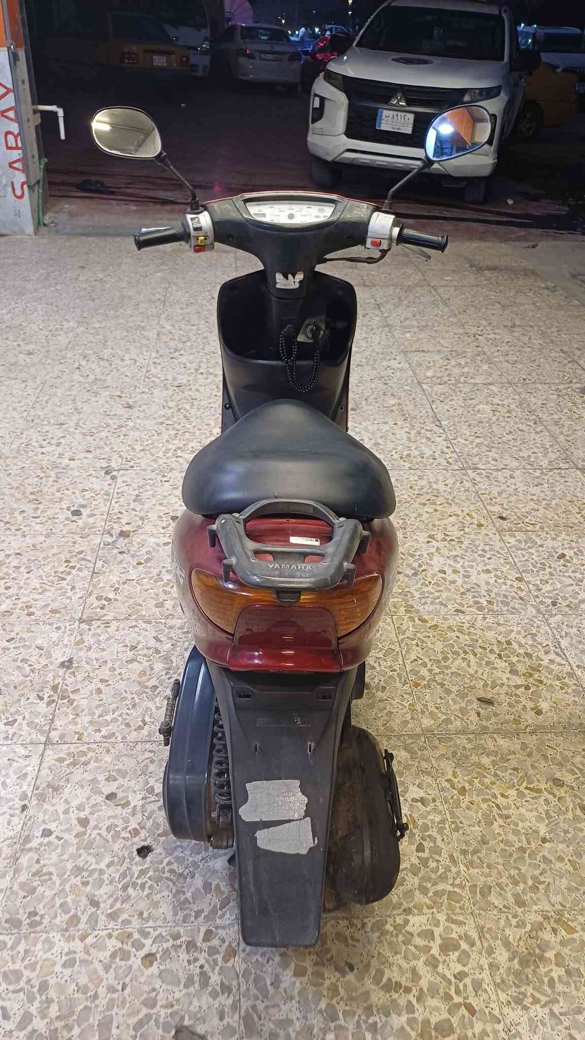 سلام عليكم للبيع عصفوريه ياماها بلاديه كله وسلف وهندر شلعه معدل ع فحص السعر 350 قفل قفل السكن بغداد حي البنوك شراي يخابرني ***********
