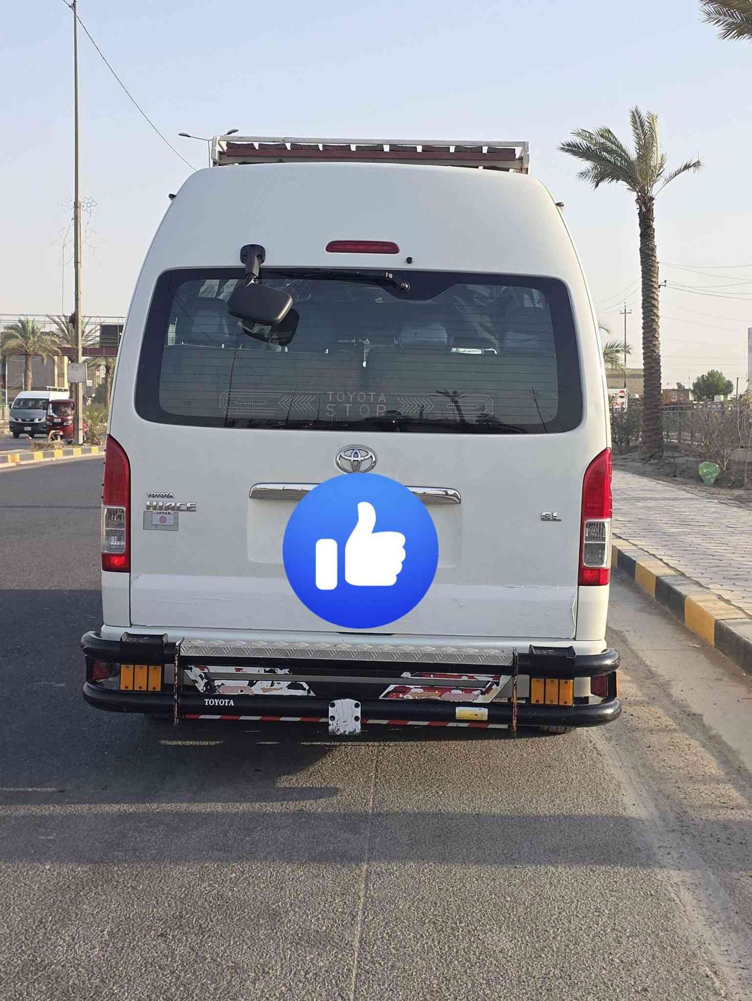 سلام عليكم هايسه 14 كير مكينه اكسل مكفولات ول مكينه بعده عل سحك توه مجفته تخم تاير جديد توني شادهن منضومه تبريد جديده تبريد ثلج  حداديه خير من الله  منضومه غاز 60 لتر بيه شبر بل جنطه صبغ  ول باقي كفاله سعر 260وبيه مجال ***********
