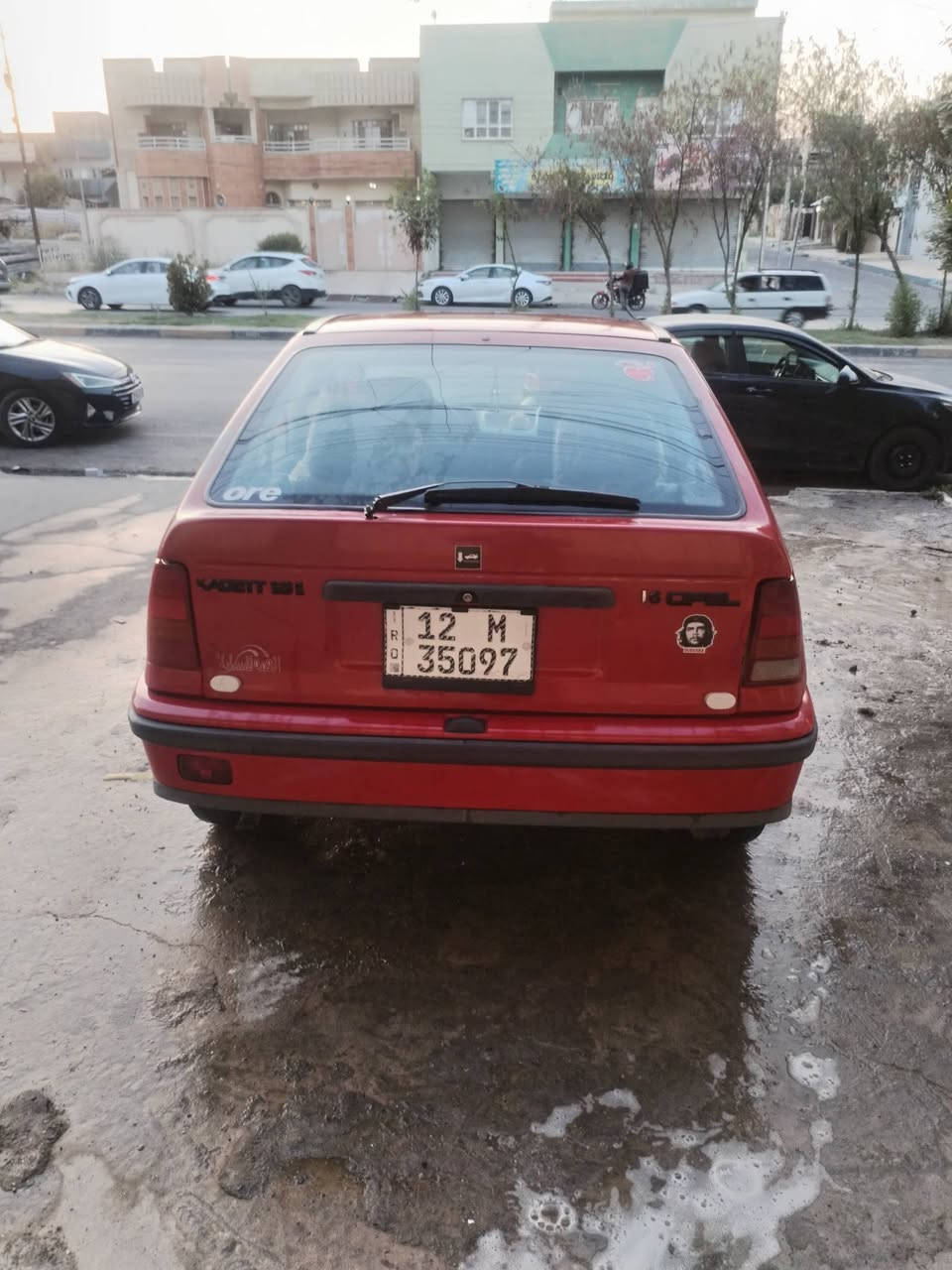 اوبل كاديت للبيع
موديل 1989

كير عادي

محرك 16

سيارة خير من الله وجاهزه

السيارة بدون صبغ فقط الدواير خلفي مصلح 

سعر 33 بيها مجال

***********

***********
