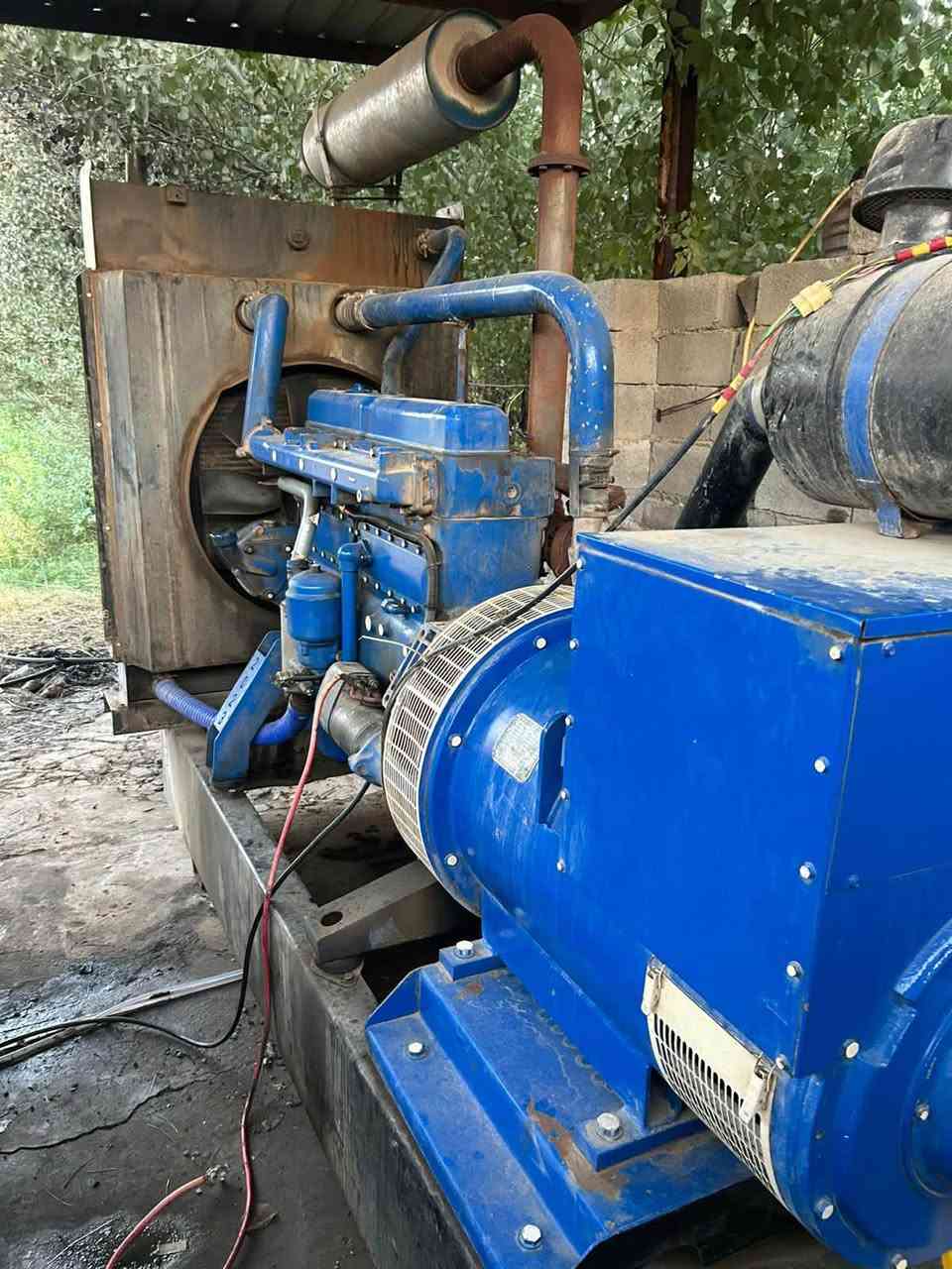 السلام عليكم مكلف بالنشر مولد للبيع نوع اسكانيه موديل 13 راس توليد 300kv
للتواصل 

‭***********‬
‭***********‬

