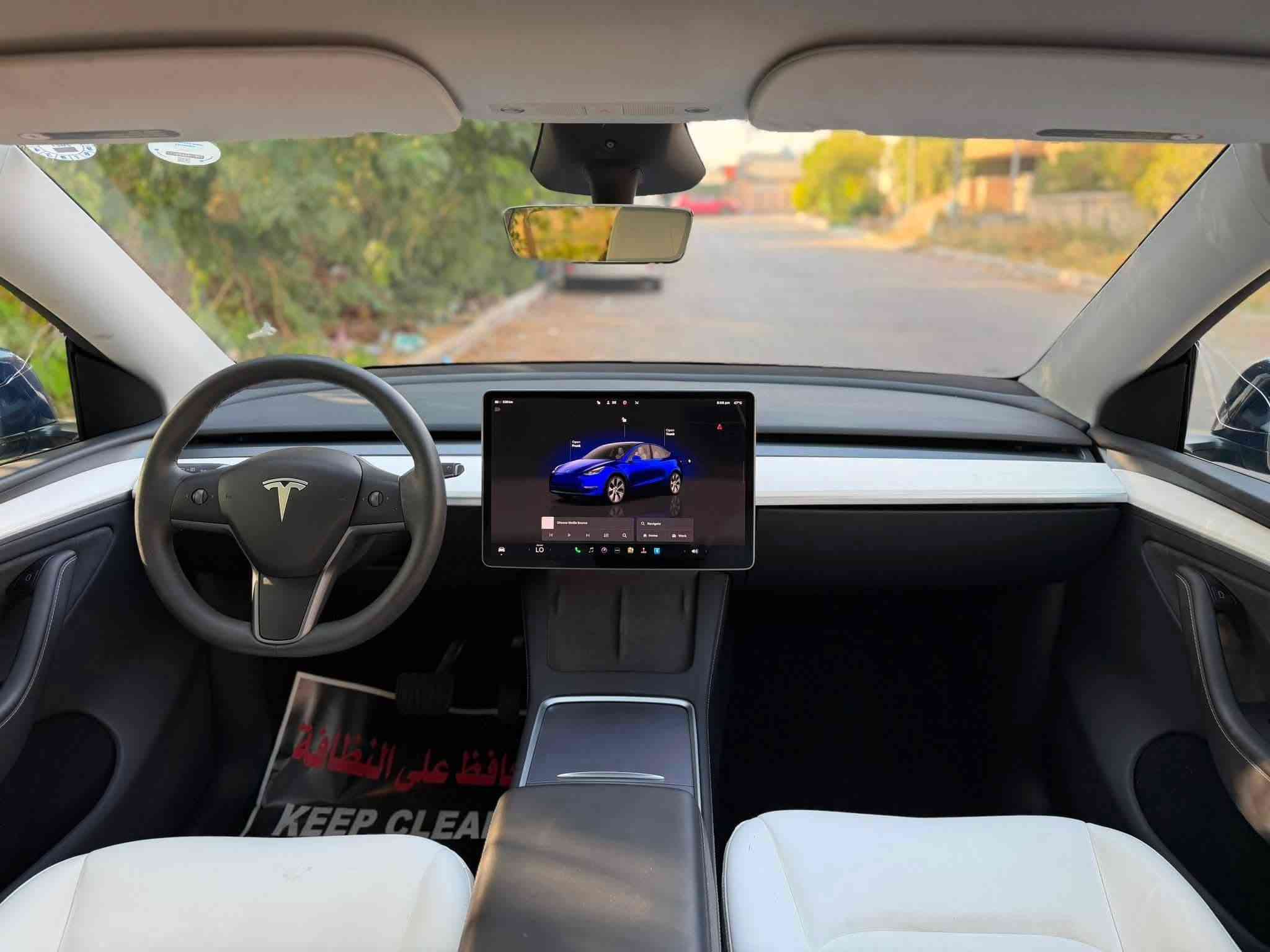 🚘: تسلا موديل Y لونج رينج (Tesla Model Y Long Range AWD)
🌟 الفئة: (دبل ماطور - دفع رباعي)
📅 الموديل: 2024
🛣️ الممشى: 20,000 ميل
🔢 رقم الشاصي: [7SAYGDEE3RA268033]
​⚙️ أبرز المواصفات والتقنيات:
​الاتصال والتحديثات: السيارة أونلاين ومحدثة على أحدث إصدار .
​الأداء: منظومة دبل ماطور (Dual Motor) مع نظام دفع رباعي (AWD) لتسارع وقوة ممتازة مع مدى قيادة طويل (Long Range).
​المقصورة: فخامة مطلقة باللون الأبيض الملكي (White Interior) مع مقاعد جلد ممتازة.
​الخارجية: لون أزرق جويتي (Deep Blue Metallic) 
​التكنولوجيا: الشاشة الرئيسية الكبيرة المتكاملة للتحكم بجميع خصائص السيارة، أنظمة الأوتوبايلوت (Autopilot).
​الرقم: رقم أربيل (جاهزة للتحويل).
​✅ حالة السيارة والضرر:
​الضرر: بسيط جداً (قطعتين صبغ فقط: جاملغ خلفي عكس السائق + بباب الصندوق).
​الأيرباك: سليم 100% (بدون أيرباك - مكفول بشرط الفحص).
​السيارة مكفولة ومفحوصة بالكامل: (، باتري، ماطور، وأنظمة البرمجة ممتازة وجاهزة للاستخدام).
​💰 السعر: [217$]
📍 الموقع: بغداد / الأعظمية
📞 للتواصل والاستفسار (اتصال أو واتساب): ***********
