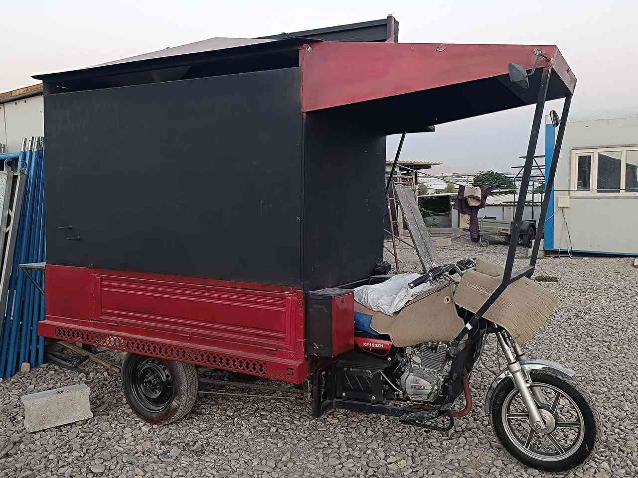 مۆدێلی ماتۆڕەکە ٢٠٢٣
بۆ زۆر کارو کاسپیەک دەبێت و مەجالی گۆڕانکاری تێدایە 
زۆر تۆکمە و ڕێکو  پێکە
( نرخ :- ٣ ملیۆن دینار  ) پارەی مەسرەفەکەیەتی 

تێبینی تەنها ماتۆڕەکەی نرخی ١٥ گەڵایە 

شوێن سلێمانی 
***********
