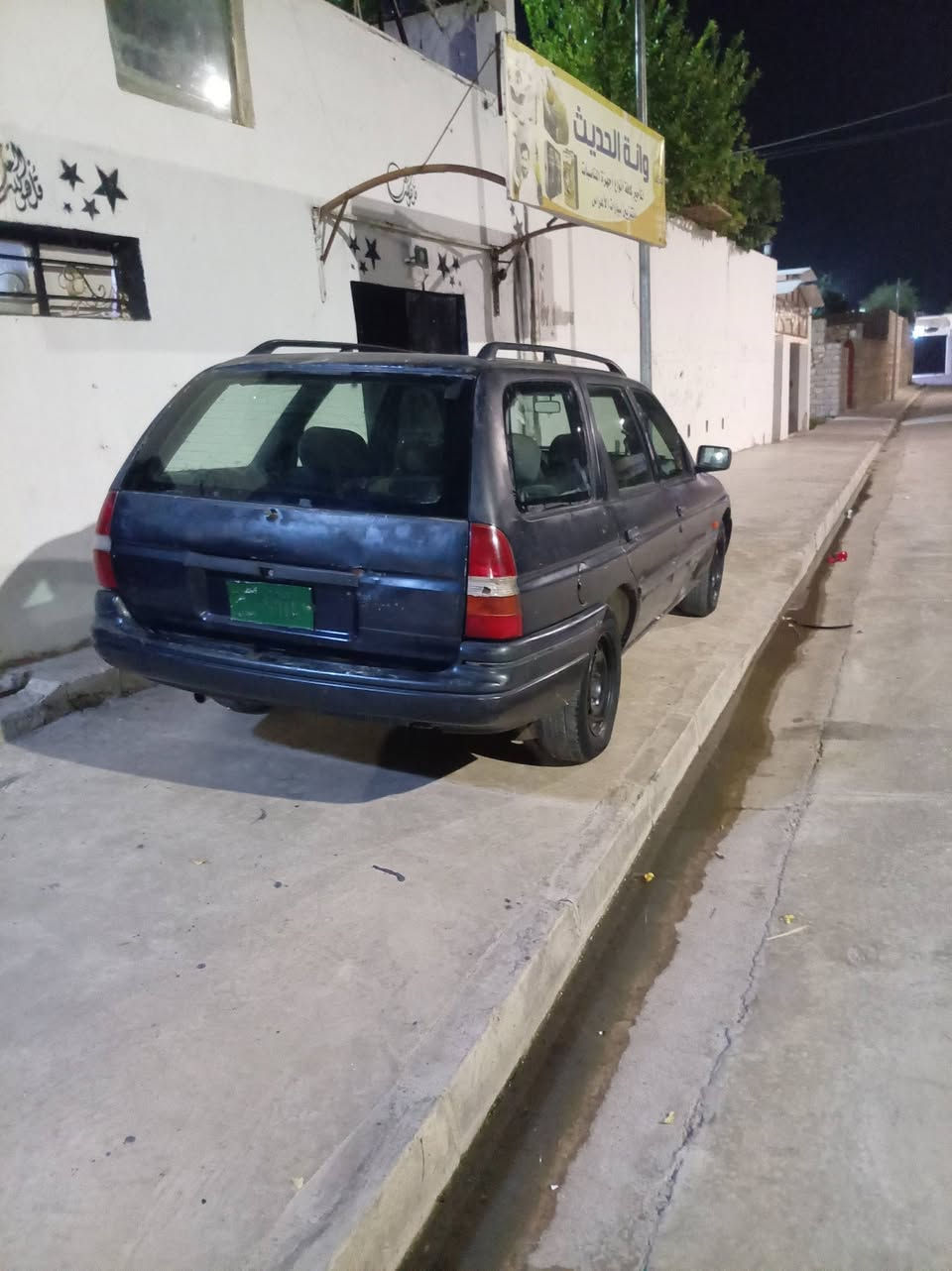 فورت سكورت مديل١٩٩٢سنويه خضراءمحركشرك كشر كدام العين بدون تبديل. سعر ٩ ورقه وبيها مجال ت***********ت***********
