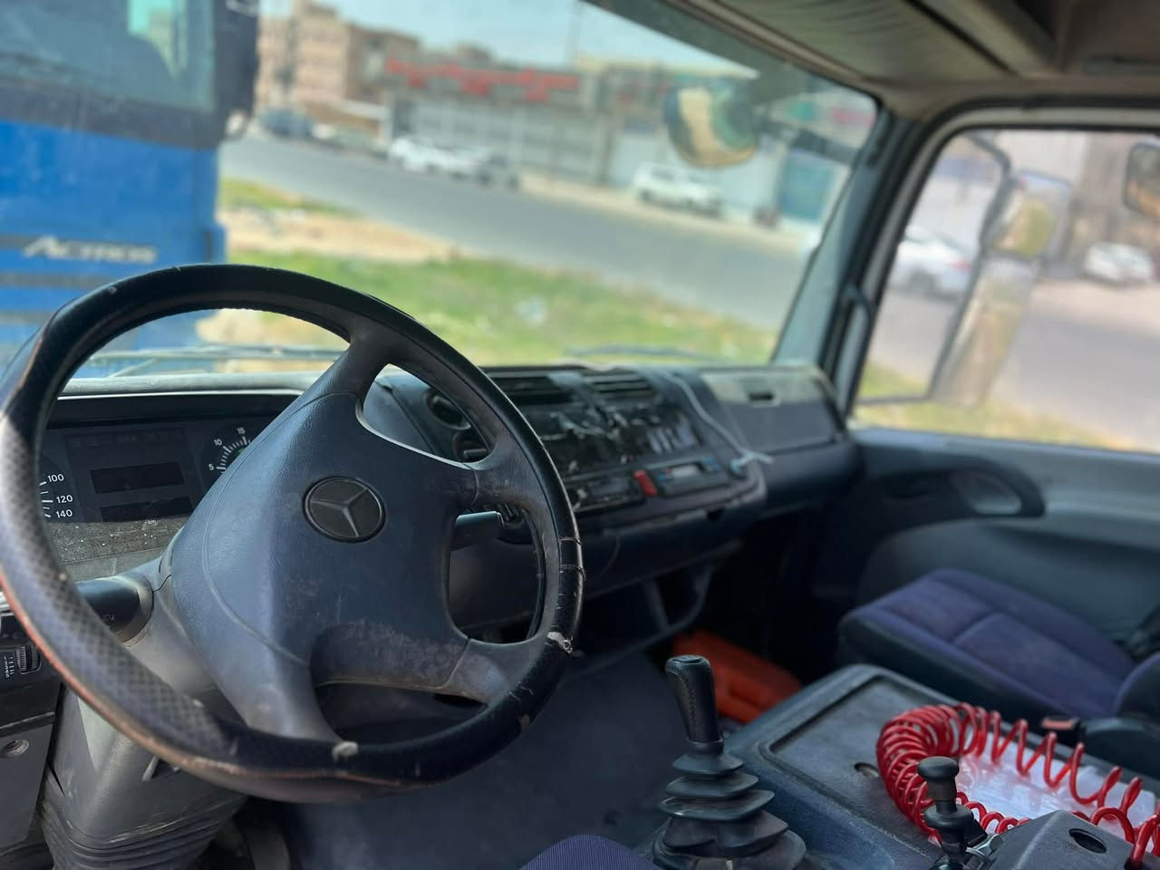 السلام عليكم اتيكو اكرين للبيع السعر 140 ورقه موديل 2004 سطحيه جديده مع كرين سوبر زت 4 سلايات رجلين مخالف السياره 4 سلندر مكفوله كفاله عامه من كل النواحي بدون رقم فقط بيهة أوراق قرار 102 باقي ع دفع الكمرك ابيعلك هذا الموجود *********** مكان صلاح الدين تكريت
