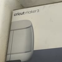 Cricut Maker 3 • مستعمل • نظيف ١٠٠٪