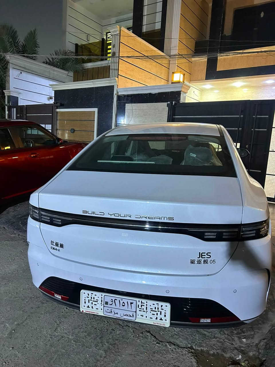 السلام عليكم للبيع بي واي دي دسترويت بيع مستعجل ماشيه 400 كيلو بعدها زيرو  اسلايت فول مواصفات ويل كب بدون رقم بيها ملاحضه اصغيره بجاملغ اليسره الامي السعد المطلوب 21500 او بيها مجال بسيط العنوان شارع فلسطين الاستفسار. على  الرقم ***********
