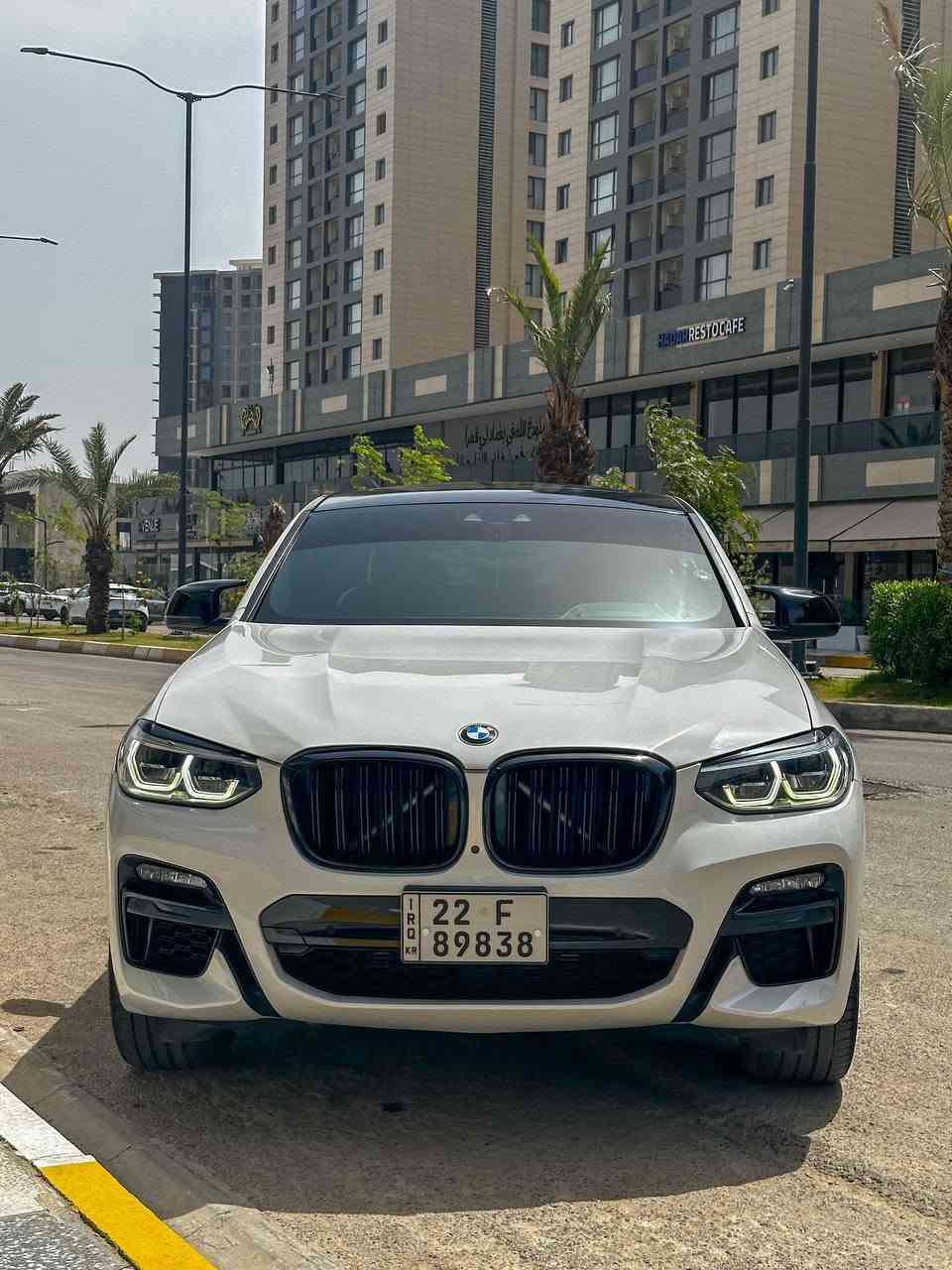 السلام عليكم للبيع او المراوس
BMW X4 M40i - 2021 
مواصفات M-Performance | جداً نظيفة
• كلين تايتل (بدون صبغ، بدون إيرباك، مكفولة من التكحيل).
• المحرك: B58 ستة سلندر 3000 تون بور تيربو
• الممشى: 62,000 ميل فقط.
• المواصفات: داخل أحمر كاربون فايبر كامل، كاميرات 360، داتا شو، نظام صوت Harman Kardon، قيادة شبه ذاتية.
• التحديث: شكل خارجي M كامل (قطع أصلية) + عدادات X4M.
• الصيانة: عليها ادامة بالكامل (دهن، فلاتر، باتري، دسكات) كلشي جديد وأصلي.
✅ السيارة بحالة الوكالة - جاهزة من كلشي

📍 الموقع: بغداد - حي الجهاد.
📑 الأوراق: رقم أربيل (بإسمي) تحويل ثاني يوم.
📞 للتواصل: ***********
