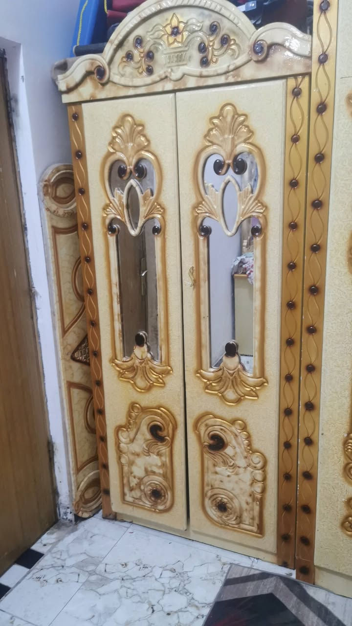 غرفه اخشاب للبيع
***********
