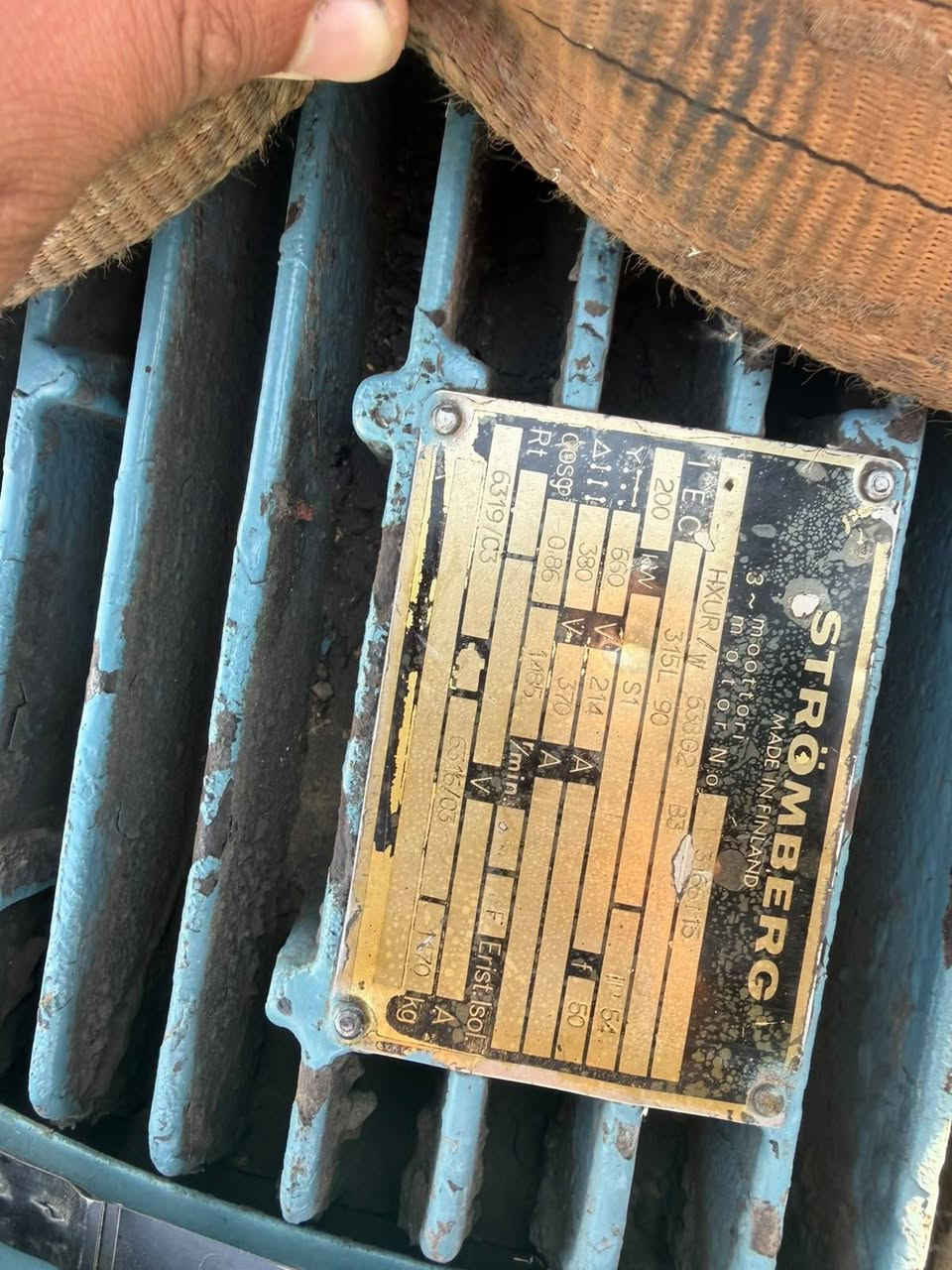 السلام عليكم توفر ماطورين...

315kw 1500rpm
200kw 1500rpm
نظافة 100‎%‎ يوجد توصيل جميع المحافظات
للتواصل واتساب او على الرقم
***********
