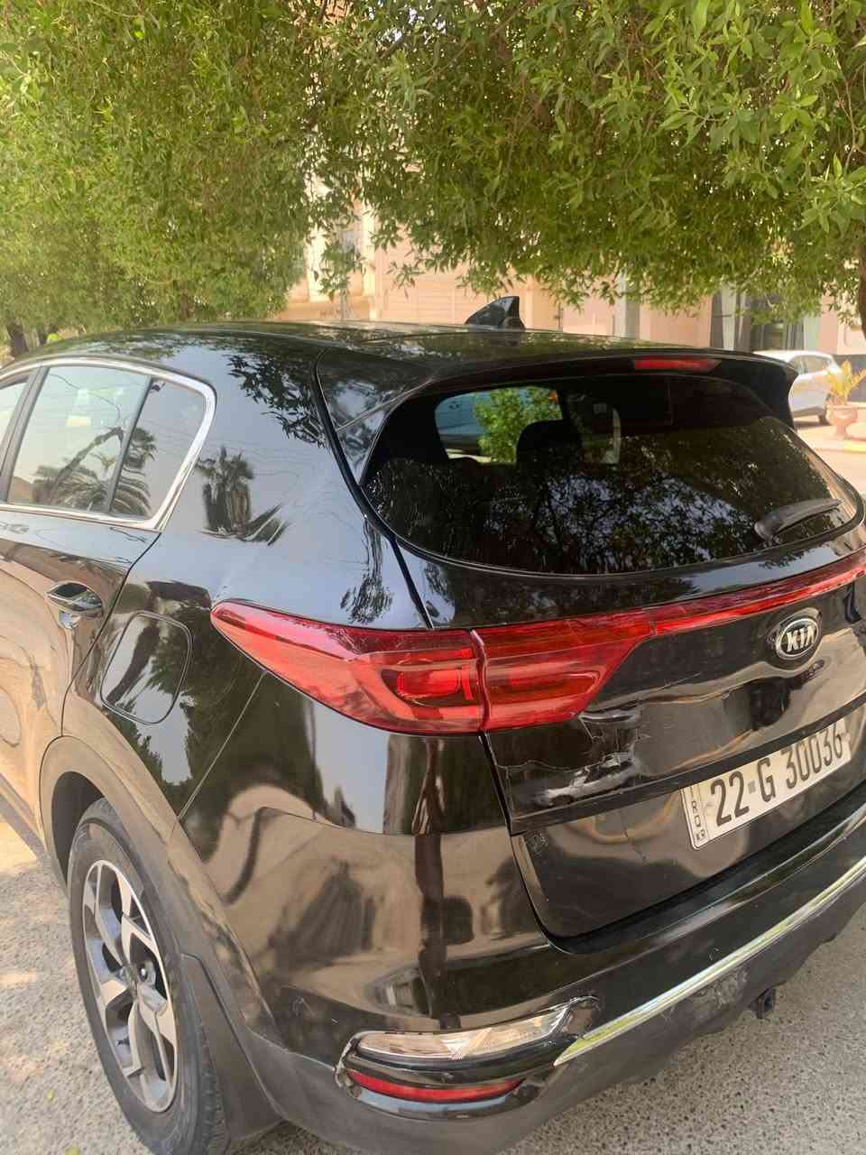 كيا سبورتج 2020 
رقم اربيل باسمي تحويل مباشر 
ماشي ١٠٠ الف كيلو 
وارد كندي 
حادث صندوك قطعه وحده فقط 
بدون ايرباك 
باقي المواصفات معروفة 
السعر 165 وبيهه مجال بسيط 
المكان كربلاء 
***********
